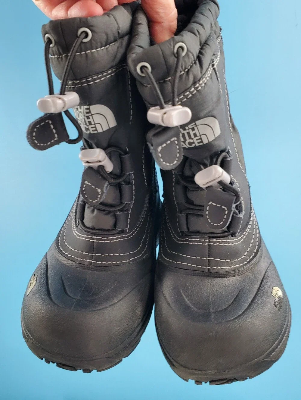 North Face boy's weatherproof snow boots 11